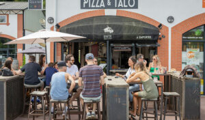 vue de la terrasse de la pizzeria à côté de la gare de Biarritz